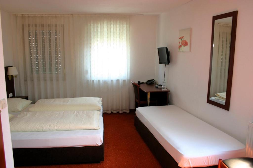Gasthaus Traube Dettingen an der Erms Room photo